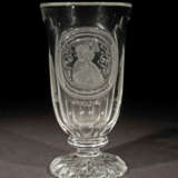 Portraitpokal Deutschland, 19. Jh., farbloses Kristallglas, dickwandig… - photo 2