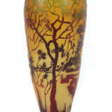 Jugendstil Kamee Vase Um 1910, wohl Frankreich, farbloses Glas mit gel… - photo 2