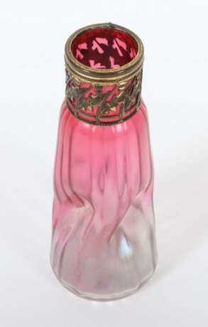 Vase mit Montur Joh. Loetz Wwe, Klostermühle, um 1920, farbloses Glas … - Foto 2 Vase mit Montur Joh. Loetz Wwe, Klostermühle, um 1920, farbloses Glas … - Foto 2