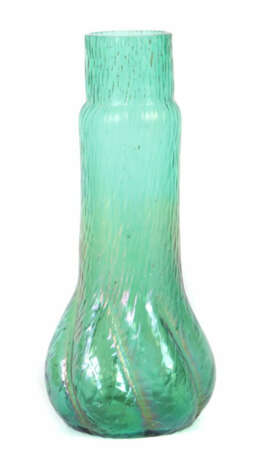 Vase Joh. Loetz Wwe, Klostermühle um 1920, türkisfarbenes Glas, Formge… - фото 1 Vase Joh. Loetz Wwe, Klostermühle um 1920, türkisfarbenes Glas, Formge… - фото 1