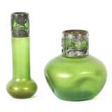2 Vase Joh. Loetz Wwe, Klostermühle, um 1900, grünes Glas, 1 x Kugelfo… - фото 1