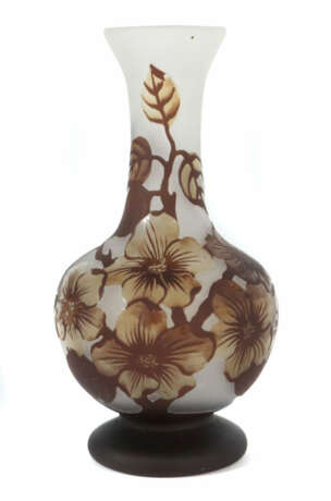 Vácu, A. Kamee Vase, Rumänien, um 1920, farbloses Glas mit braunem und… - Foto 2