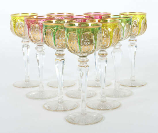 10 Kristallrömer Wohl Russland, um 1920, farbloses Glas, die 7-fach fa… - Foto 1 10 Kristallrömer Wohl Russland, um 1920, farbloses Glas, die 7-fach fa… - Foto 1