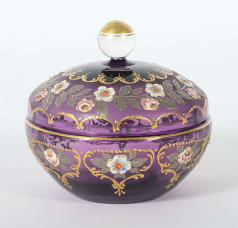 Bonboniere wohl Egermann/Böhmen, 20. Jh., violettes gefärbtes Glas, De… - Foto 1 Bonboniere wohl Egermann/Böhmen, 20. Jh., violettes gefärbtes Glas, De… - Foto 1