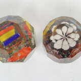 4 variierende Paperweights mit Blumen Wohl Böhmen, 1. Hälfte 20. Jh., … - Foto 2