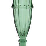 Fußvase in Grün Wohl Verreries Charles Schneider, Epinay/Seine, Frankr… - Foto 1