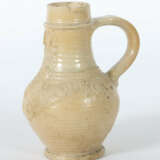 Kölner Bartmannskrug wohl Anno Knütgen Siegburg, um 1570, salzglasiert… - photo 2