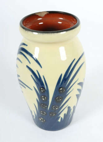 Jugendstil-Vase Tonwerke Kandern, Entwurf: wohl Max Laeuger, wohl vor … - photo 2 Jugendstil-Vase Tonwerke Kandern, Entwurf: wohl Max Laeuger, wohl vor … - photo 2