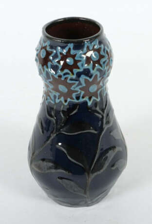Jugendstil-Vase in der Art von Alfred Kusche, wohl süddeutsch um 1910/… - photo 2 Jugendstil-Vase in der Art von Alfred Kusche, wohl süddeutsch um 1910/… - photo 2