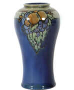 Product catalog. Vase mit Blumendekor Royal Doulton, England, Modellnummer: 88080B 661,…