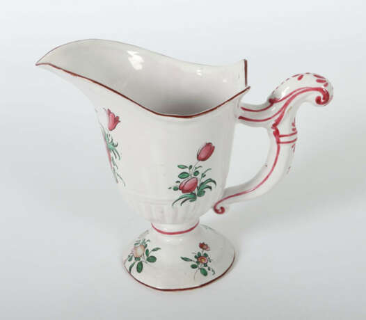 Steingut-Kanne Les Islette/Frankreich, um 1770, heller Scherben, aufst… - photo 3