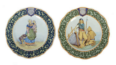 2 Fayenceteller Porquier Beau, Frankreich, nach 1875, beige-rötlicher …