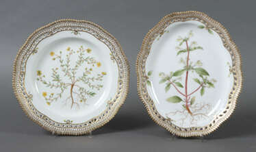 Durchbruchteller & -platte mit Dekor ''Flora Danica'' Royal Copenhagen…