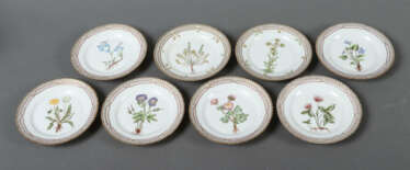 8 Brotteller mit Dekor ''Flora Danica'' Royal Copenhagen, Dänemark, 19…