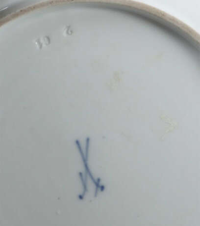 Unterschale mit Schneeballendekor für Schneeballen-Deckeldose, Meissen… - photo 3