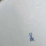 Kaffee-/Mokka- und Speiseserviceteile mit ''Zwiebelmuster'' für mindes… - photo 3