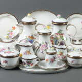 Meissen-Kaffee-/Teeserviceteile mit Kobaltrand für mind. 17 Personen ü… - photo 1