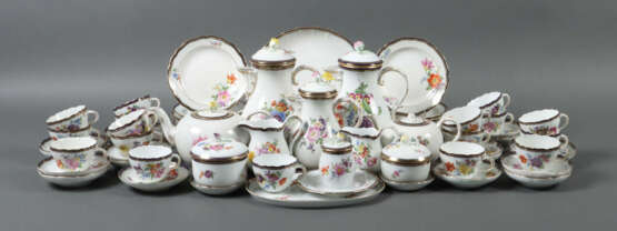 Meissen-Kaffee-/Teeserviceteile mit Kobaltrand für mind. 17 Personen ü… - photo 1