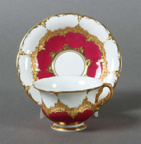 Mokka-Prunktasse mit Unterer Meissen, Pfeifferzeit (1924-34), Porzella… - photo 1