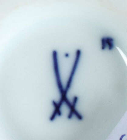 Mokka-Prunktasse mit Unterer Meissen, Pfeifferzeit (1924-34), Porzella… - photo 2