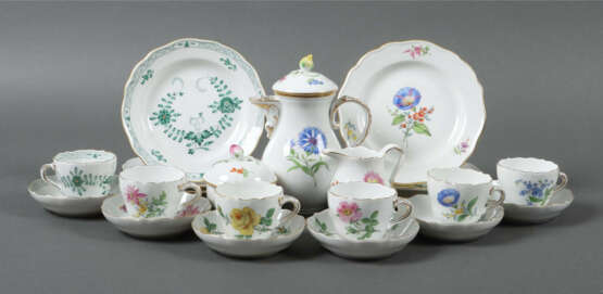 Mokkaservice für 5 Personen + ein Mokkagedeck Meissen, nach 1934, Porz… - photo 1