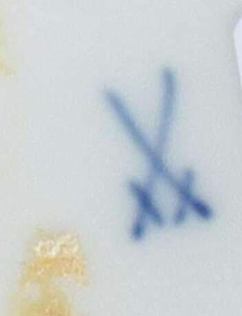 Schnapsservice mit Rosendekor Meissen, nach 1934, Weißporzellan glasie… - фото 3