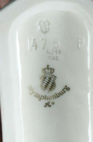 4 Tierfiguren 1. Hälfte 20. Jh., Porzellanmanufaktur Nymphenburg: 1x s… - photo 2 4 Tierfiguren 1. Hälfte 20. Jh., Porzellanmanufaktur Nymphenburg: 1x s… - photo 2