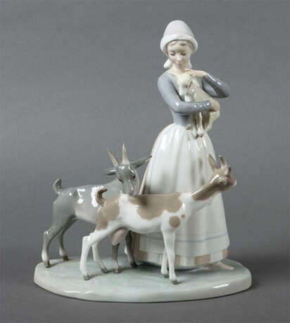 Ziegenhirtin Lladro, Spanien, ''Hirtin'', mit 2 Ziegen und einen Zickl… - фото 1 Ziegenhirtin Lladro, Spanien, ''Hirtin'', mit 2 Ziegen und einen Zickl… - фото 1