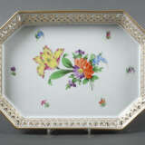 Achteckiges Durchbruch-Tablett Herend, Ungarn, 1960er/70er Jahre, Porz… - фото 1