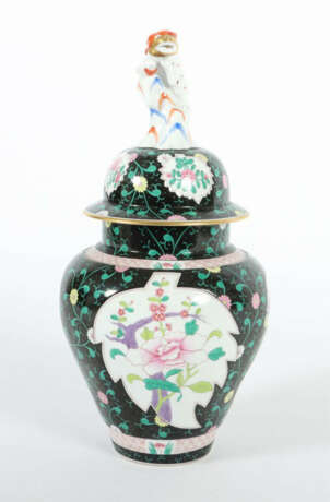 Deckelvase Herend, Ungarn, um 1970/80, Porzellan, Deckel und Korpus mi… - photo 2