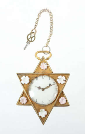 Taschenuhr in Gehäuse Modern, Taschenuhrobjekt in Sterngehäuse mit blü… - photo 1 Taschenuhr in Gehäuse Modern, Taschenuhrobjekt in Sterngehäuse mit blü… - photo 1