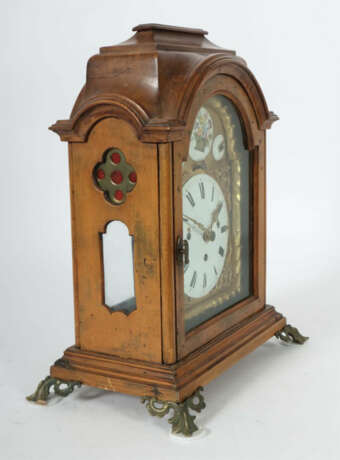 Barock-Stockuhr 18. Jh., wohl Österreich, Emaillezifferblatt mit römis… - photo 2 Barock-Stockuhr 18. Jh., wohl Österreich, Emaillezifferblatt mit römis… - photo 2