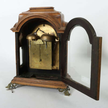 Barock-Stockuhr 18. Jh., wohl Österreich, Emaillezifferblatt mit römis… - photo 3 Barock-Stockuhr 18. Jh., wohl Österreich, Emaillezifferblatt mit römis… - photo 3