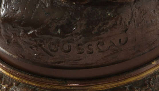 Große Mysterieuse-Pendeluhr mit Figurenstand wohl Anfang 20. Jh., Emai… - photo 3 Große Mysterieuse-Pendeluhr mit Figurenstand wohl Anfang 20. Jh., Emai… - photo 3