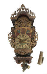 Friesische Stuhluhr 18./19. Jh., figürlich bemaltes Blechzifferblatt m…