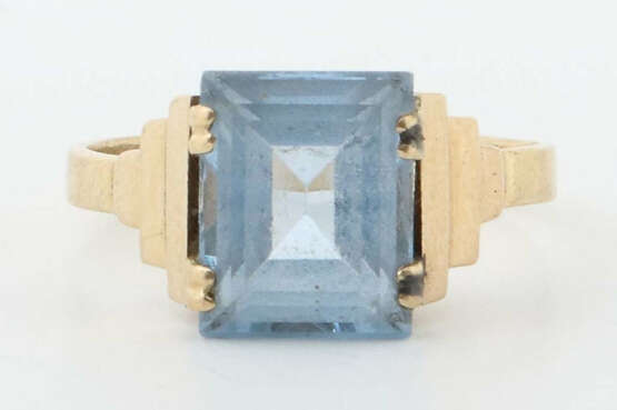 Ring 20. Jhr., Gelbgold 750, besetzt mit blauem Stein, säuregeprüft, c… - photo 1