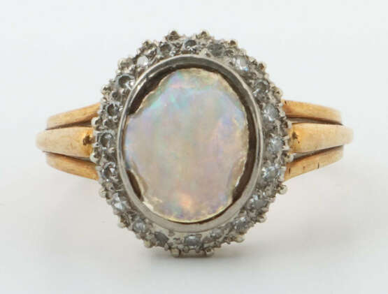 Ring 20. Jhr., Ringschiene mit losem Mittelstein, Gelbgold 585, Entour… - photo 1