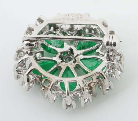 Kleeblattbrosche 20 Jhr., Brosche in Kleeblattform, Weißgold 750, bese… - photo 3 Kleeblattbrosche 20 Jhr., Brosche in Kleeblattform, Weißgold 750, bese… - photo 3