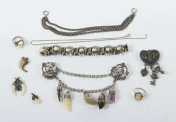 Konvolut Trachtenschmuck 20. Jhr., verschiedene Teile meist mit Grande…