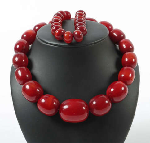 Set Perlenkette und Armband 20. Jhr., verschieden große Perlen im Verl… - Foto 1 Set Perlenkette und Armband 20. Jhr., verschieden große Perlen im Verl… - Foto 1