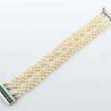 Perlarmband 20. Jhr., Weißgold/Gelbgold 585, besetzt mit 6 kl. Smaragd… - photo 1