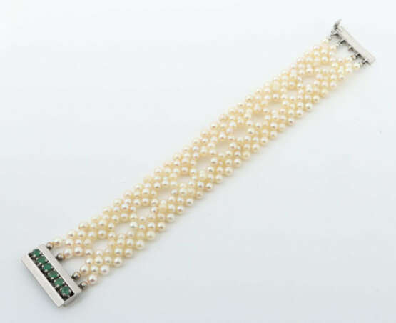 Perlarmband 20. Jhr., Weißgold/Gelbgold 585, besetzt mit 6 kl. Smaragd… - photo 1