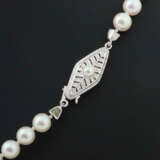 Perlenkette modern, Perlenkette im Verlauf zur Größe hin ansteigend, V… - photo 2