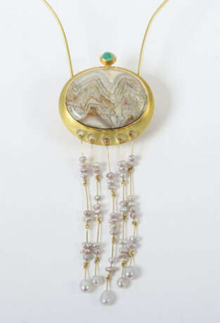 Anhänger mit Halsreif von Engelhardt Nuss Modern, Gelbgold 750, punzie… - photo 2 Anhänger mit Halsreif von Engelhardt Nuss Modern, Gelbgold 750, punzie… - photo 2