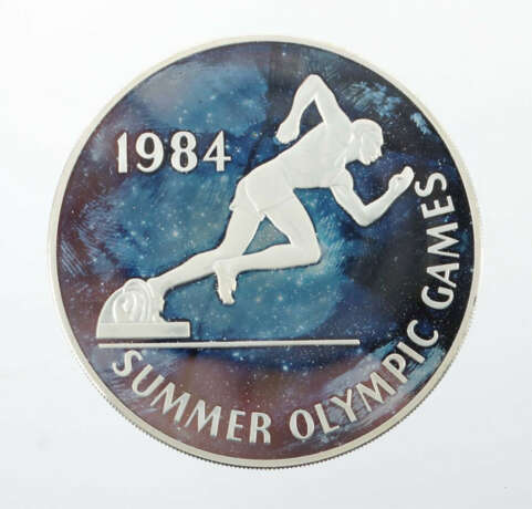 Olympia-Münze 1984, Silber 925, ca. 135,73 g, averse Dat. und ''SUMMER… - фото 1 Olympia-Münze 1984, Silber 925, ca. 135,73 g, averse Dat. und ''SUMMER… - фото 1