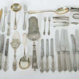Konvolut Besteckteile 19./20. Jh., Silber 12-/13-lötig/800, ca. 815 g … - photo 1