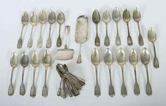 Konvolut Besteckteile Deutschland, 19./20. Jh., Silber 800/13-lötig, c… - photo 1