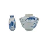 Interessantes Konvolut: 4 Teile blau-weisses Porzellan. CHINA, 19. Jahrhundert. - photo 1