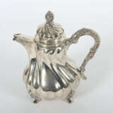 Kaffeekanne im Barockstil Deutschland, 1. Hälfte 20. Jh., Silber 800, … - фото 2