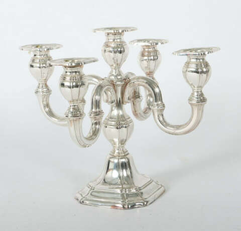 Fünfflammiger Kerzenleuchter Johann Beck, Schwäbisch Gmünd, Mitte 20. … - photo 1 Fünfflammiger Kerzenleuchter Johann Beck, Schwäbisch Gmünd, Mitte 20. … - photo 1